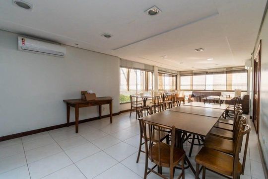 Área Comum  de apartamento à venda com 1 quarto, 110m² em Vila Ipiranga, Porto Alegre
