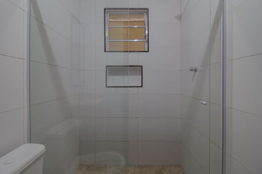 Banheiro de casa para alugar com 1 quarto, 150m² em Rp12 (regiões de Planejamento), Mauá