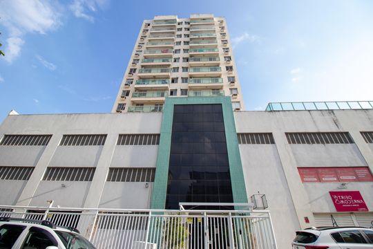Fachada de apartamento à venda com 2 quartos, 70m² em Bonsucesso, Rio de Janeiro