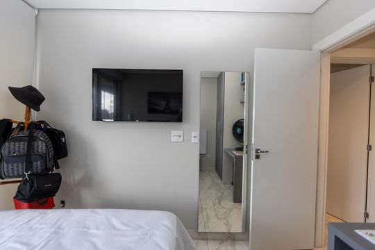 Quarto  de apartamento à venda com 2 quartos, 70m² em Residencial Zero (Tambore), Barueri