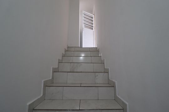 Escada Cobertura de apartamento à venda com 2 quartos, 70m² em Vila Vitória, Santo André