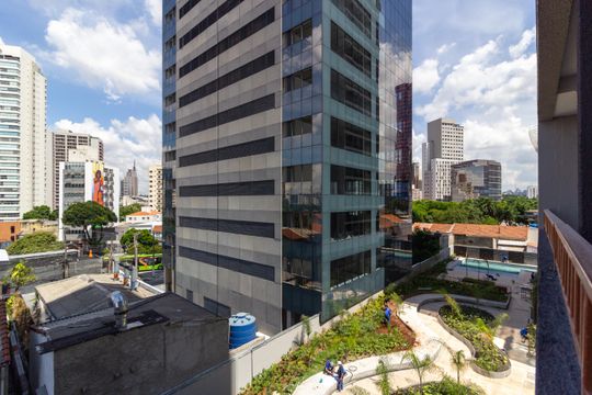Vista/Varanda de kitnet/studio para alugar com 1 quarto, 27m² em Pinheiros, São Paulo