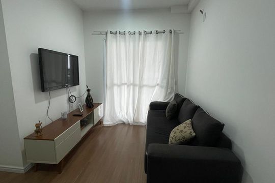 Sala de apartamento para alugar com 2 quartos, 51m² em Jardim das Oliveiras, São Paulo