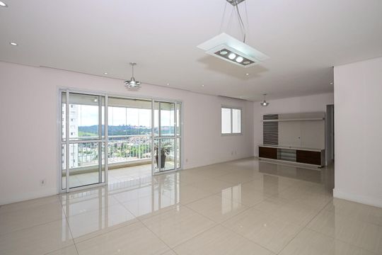 Apartamento à venda com 3 quartos, 126m² em Jardim Wanda, Taboão da Serra