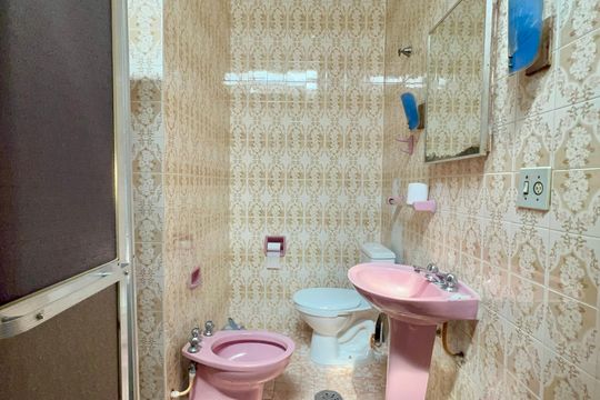 Banheiro de casa à venda com 2 quartos, 93m² em Sumaré, São Paulo