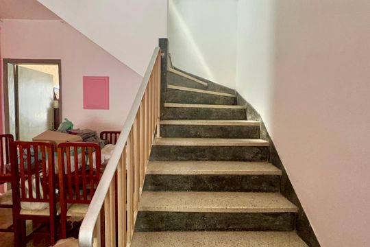 Escada de casa à venda com 2 quartos, 93m² em Sumaré, São Paulo
