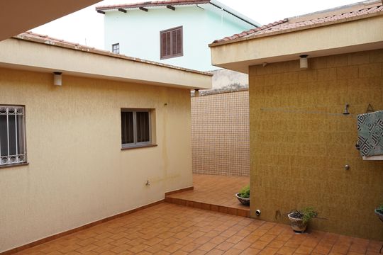 Quintal de casa à venda com 2 quartos, 147m² em Vila Rosalia, Guarulhos