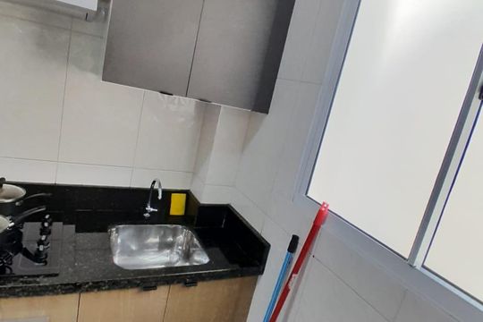 Cozinha de apartamento para alugar com 2 quartos, 52m² em Estância Guatambu, Itaquaquecetuba