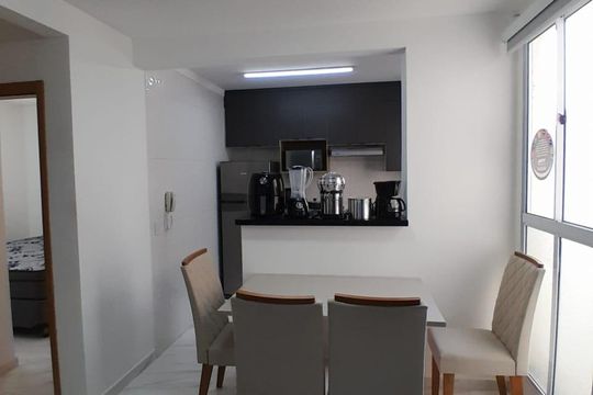 Sala de jantar de apartamento para alugar com 2 quartos, 52m² em Estância Guatambu, Itaquaquecetuba