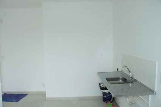 Sala/cozinha de apartamento para alugar com 2 quartos, 46m² em Recanto Vista Alegre, Cotia