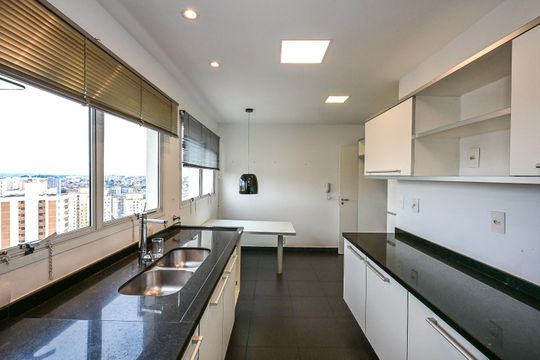 Cozinha de apartamento à venda com 3 quartos, 173m² em Panamby, São Paulo