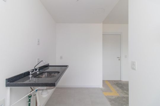 Cozinha de apartamento à venda com 2 quartos, 52m² em Partenon, Porto Alegre