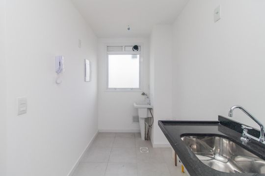 Cozinha de apartamento à venda com 2 quartos, 52m² em Partenon, Porto Alegre