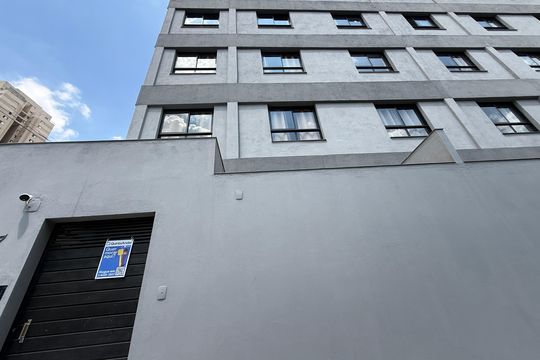Placa  de kitnet/studio para alugar com 1 quarto, 35m² em Vila Augusta, Guarulhos