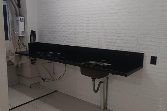 Cozinha de apartamento para alugar com 1 quarto, 42m² em Guaratiba, Rio de Janeiro
