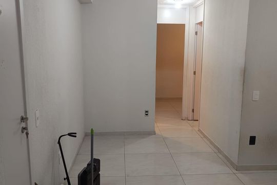 Sala/Quarto de apartamento para alugar com 1 quarto, 42m² em Guaratiba, Rio de Janeiro