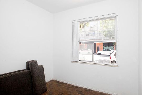 Quarto 1 de apartamento à venda com 2 quartos, 48m² em Cidade Baixa, Porto Alegre