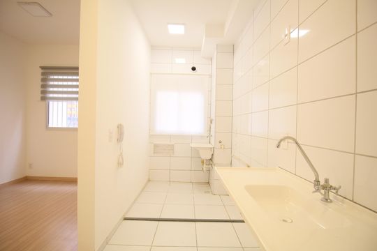 Cozinha de apartamento à venda com 2 quartos, 41m² em Vila Plana, São Paulo