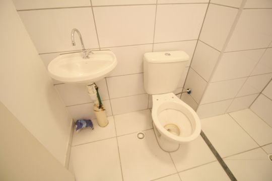 Banheiro de apartamento à venda com 2 quartos, 41m² em Vila Plana, São Paulo
