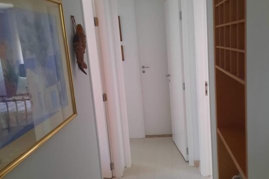 Corredor de apartamento à venda com 3 quartos, 111m² em Vila Olímpia, São Paulo