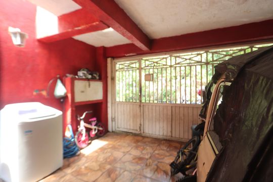 Garagem de casa à venda com 3 quartos, 125m² em Jardim Iva, São Paulo