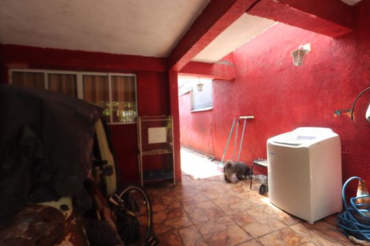 Garagem de casa à venda com 3 quartos, 125m² em Jardim Iva, São Paulo