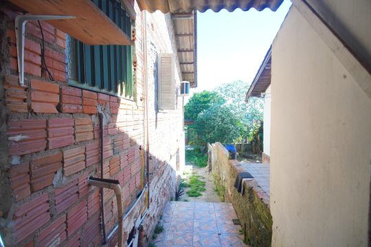 Corredor de casa à venda com 3 quartos, 180m² em Jardim America, São Leopoldo