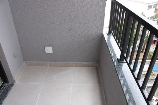 Varanda da sala de apartamento à venda com 2 quartos, 38m² em Cambuci, São Paulo