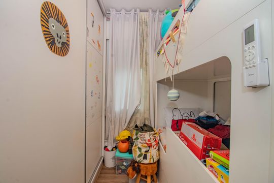 Quarto  de apartamento à venda com 3 quartos, 170m² em Passo D’areia, Porto Alegre