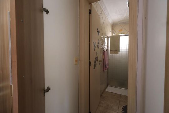 Banheiro da Suíte 1 de casa de condomínio à venda com 4 quartos, 450m² em Vila Carrão, São Paulo