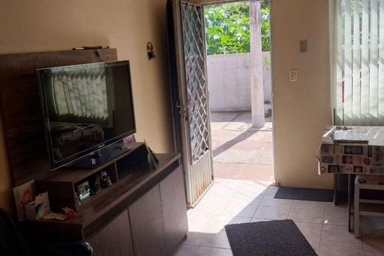 Casa de Condomínio à venda com 2 quartos, 60m² em Costa E Silva, Porto Alegre
