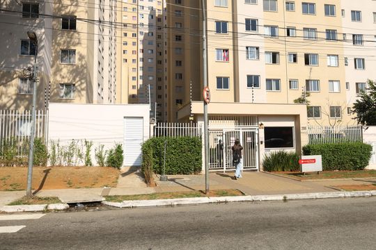 Fachada de apartamento à venda com 2 quartos, 41m² em Itaquera, São Paulo