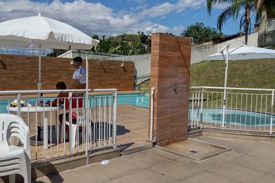 Área externa de apartamento para alugar com 2 quartos, 64m² em Barro Vermelho, São Gonçalo