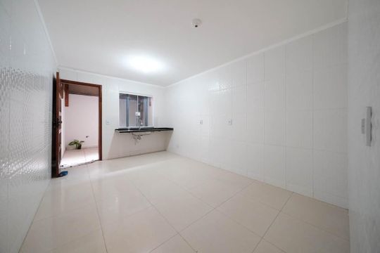 Cozinha de casa à venda com 3 quartos, 100m² em Jardim Eliane, São Paulo