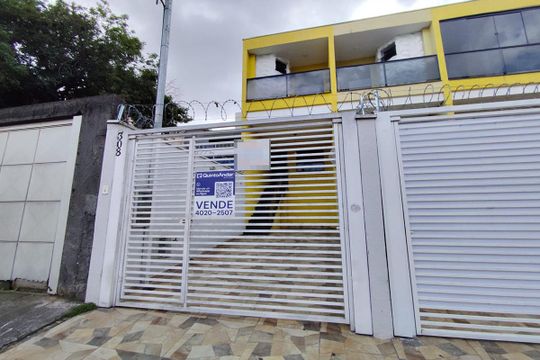 Fachada de casa à venda com 3 quartos, 100m² em Jardim Eliane, São Paulo