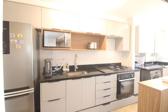 Cozinha de apartamento à venda com 2 quartos, 68m² em Vila Emir, São Paulo