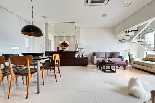 Apartamento à venda com 3 quartos, 215m² em Moema, São Paulo