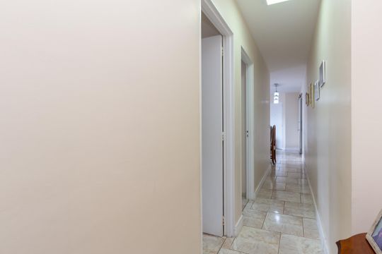 Corredor de apartamento à venda com 3 quartos, 105m² em Perdizes, São Paulo