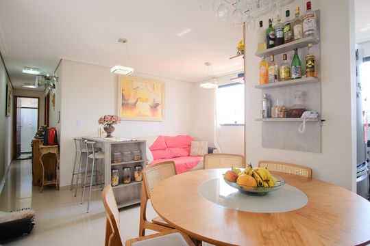Sala de apartamento à venda com 2 quartos, 52m² em Chácara Seis de Outubro, São Paulo