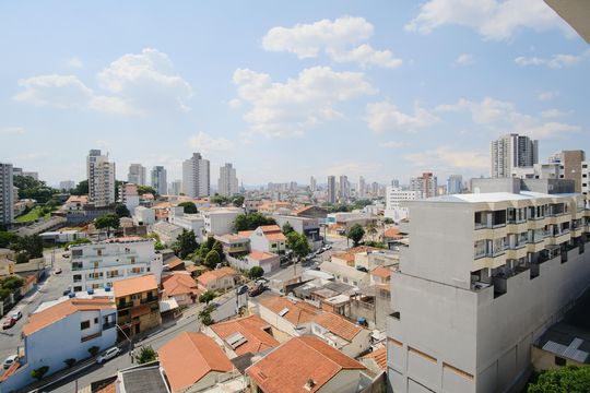 Vista lateral esquerda de apartamento à venda com 2 quartos, 52m² em Chácara Seis de Outubro, São Paulo