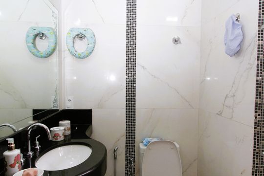 Banheiro da Suíte 1 de casa à venda com 3 quartos, 321m² em Barreiro, Belo Horizonte