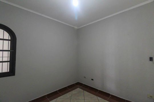 Quarto 1 de casa para alugar com 3 quartos, 230m² em Cidade Satelite Santa Barbara, São Paulo