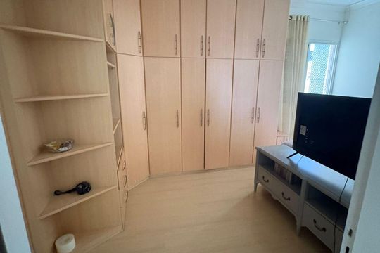 Quarto 1 de apartamento à venda com 1 quarto, 60m² em Vila Itapura, Campinas