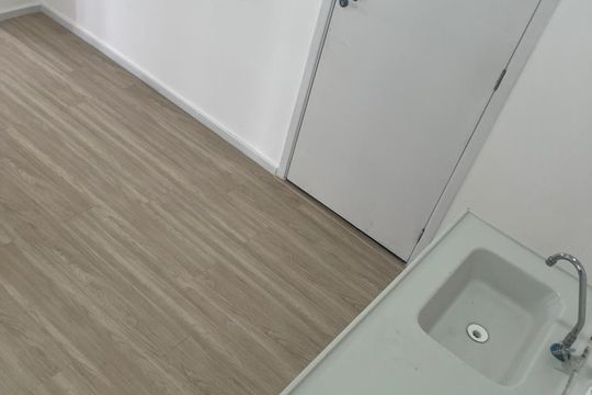 Cozinha de apartamento para alugar com 2 quartos, 31m² em Vila Plana, São Paulo
