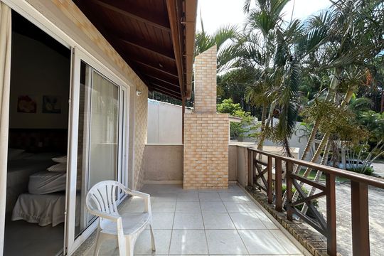 Quarto 1 Varanda de casa de condomínio para alugar com 2 quartos, 120m² em Barra da Lagoa, Florianópolis