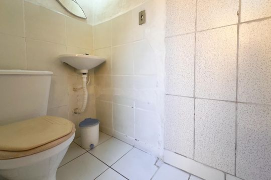 Banheiro de serviço de apartamento à venda com 2 quartos, 200m² em Paulicéia, São Bernardo do Campo