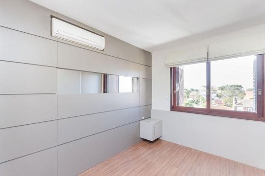Quarto 1 de apartamento à venda com 2 quartos, 179m² em Teresópolis, Porto Alegre