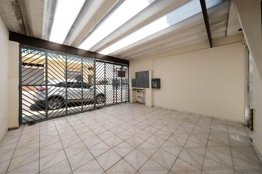 Garagem de casa à venda com 4 quartos, 240m² em Cidade Patriarca, São Paulo