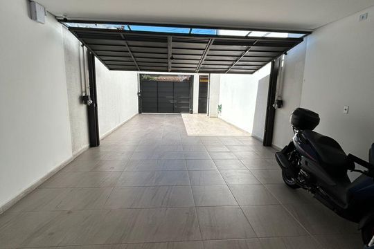 Casa à venda com 4 quartos, 250m² em Paraíso, Santo André