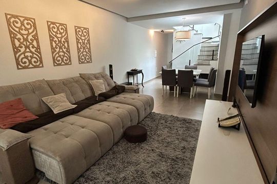 Casa à venda com 4 quartos, 250m² em Paraíso, Santo André
